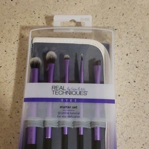 NWT Eyes 5 Brush Set